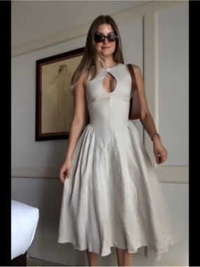 Sleeveless Cream Keyhole Midi Dress with Pleated Skirt